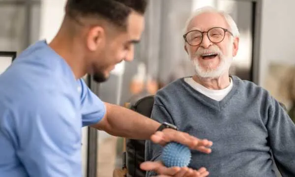 Elderly Care: Discover Essential Massage Techniques for Seniors